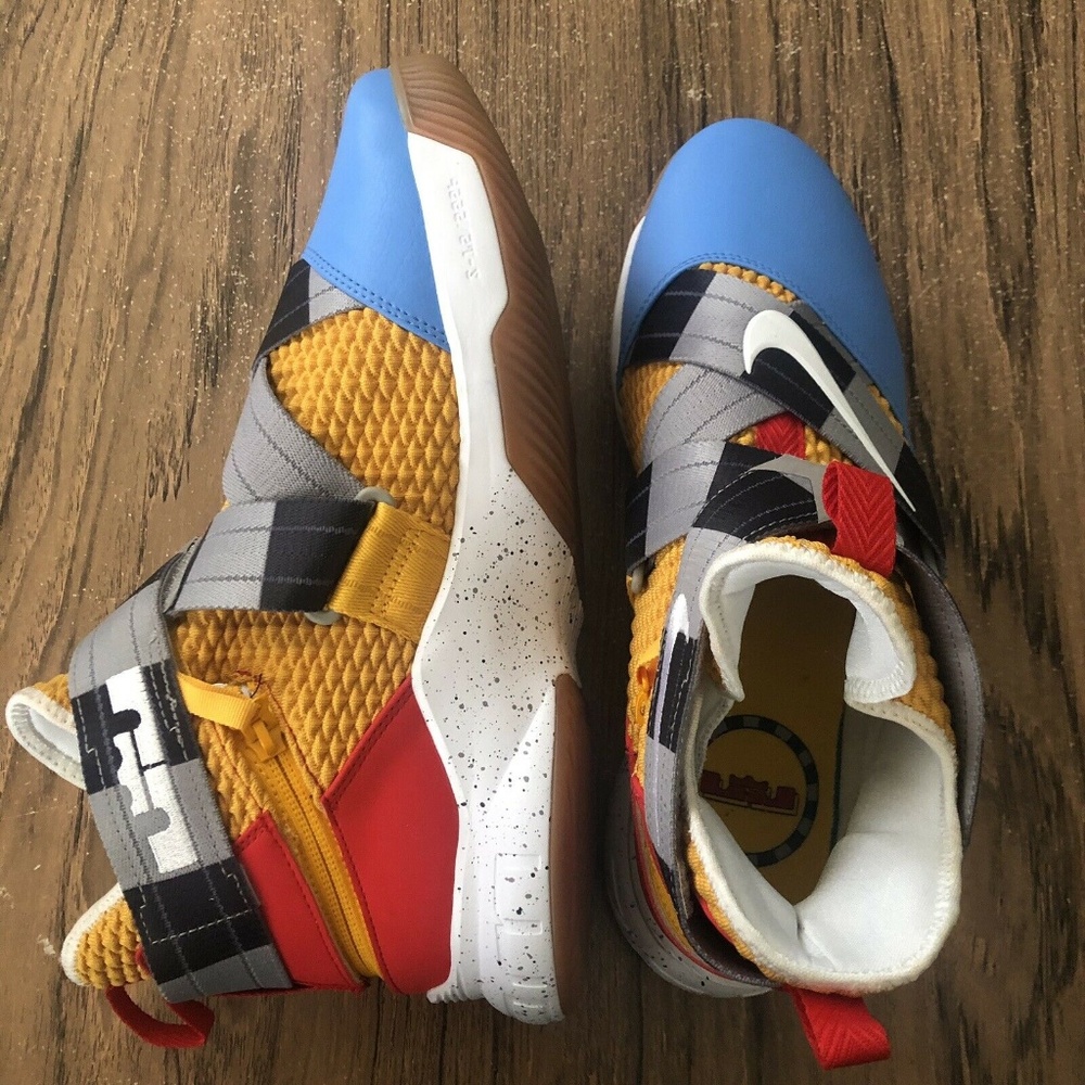 NIKE LEBRON SOLDIER XII FLYEASE SHOES "TOY STORY" - Picture 5 of 7